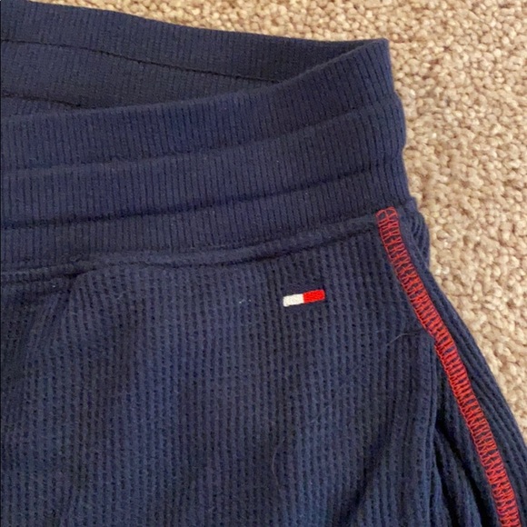 NWOT Tommy Hilfiger red/blue lounge set - Picture 5 of 7